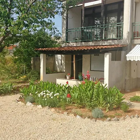 Slavijo Vodice