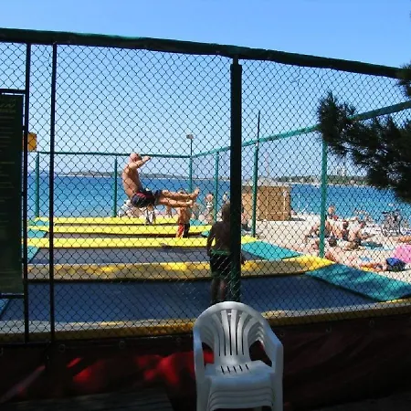 Slavijo Vodice